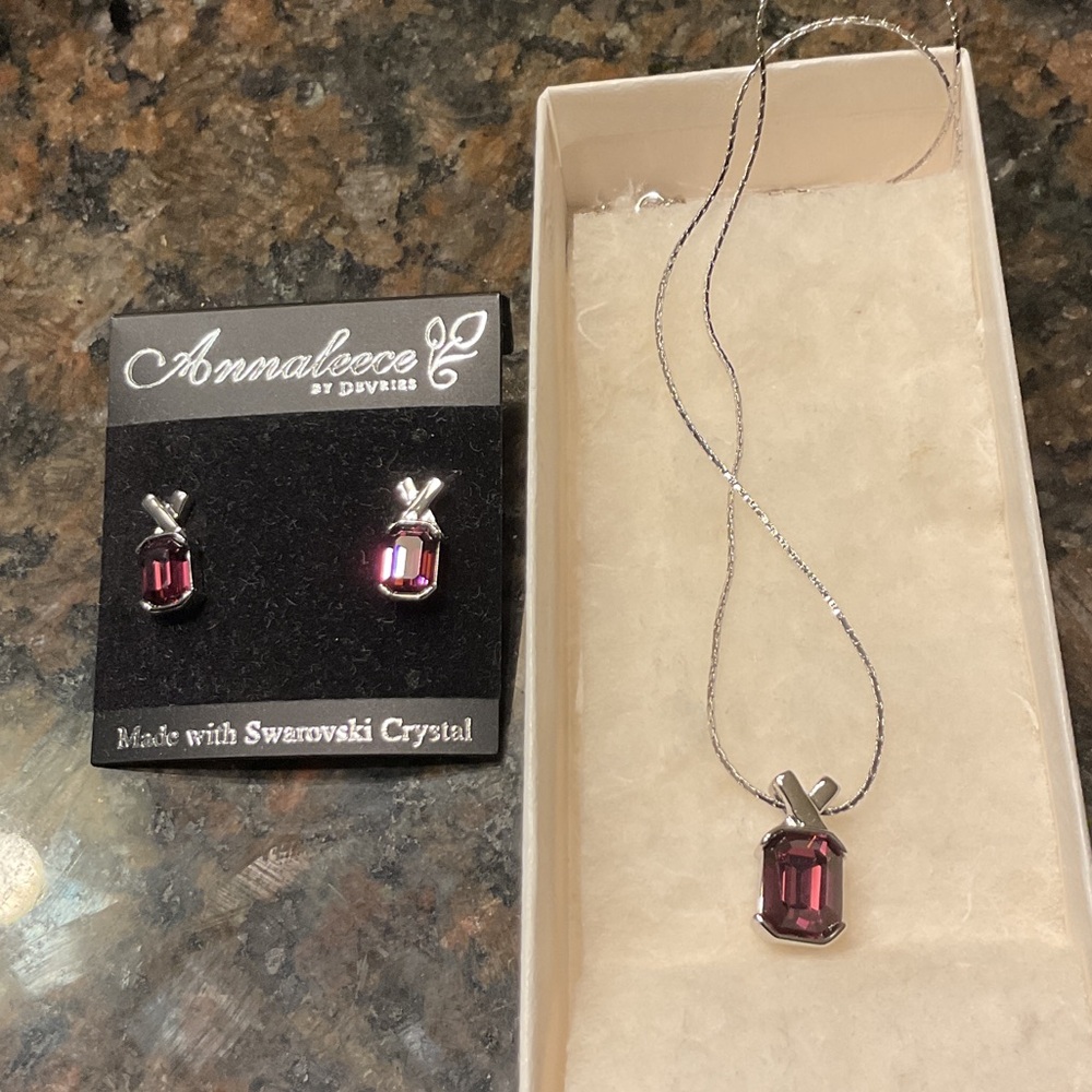Annalee Silver Earrings with Swarovski Crystal